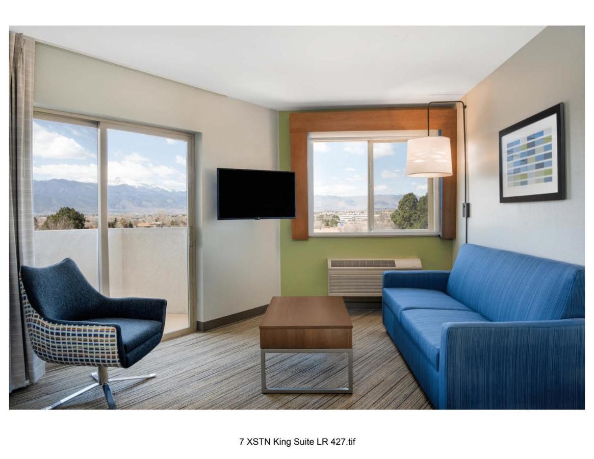 Holiday Inn Express & Suites Colorado Springs-Airport By Ihg Exterior foto