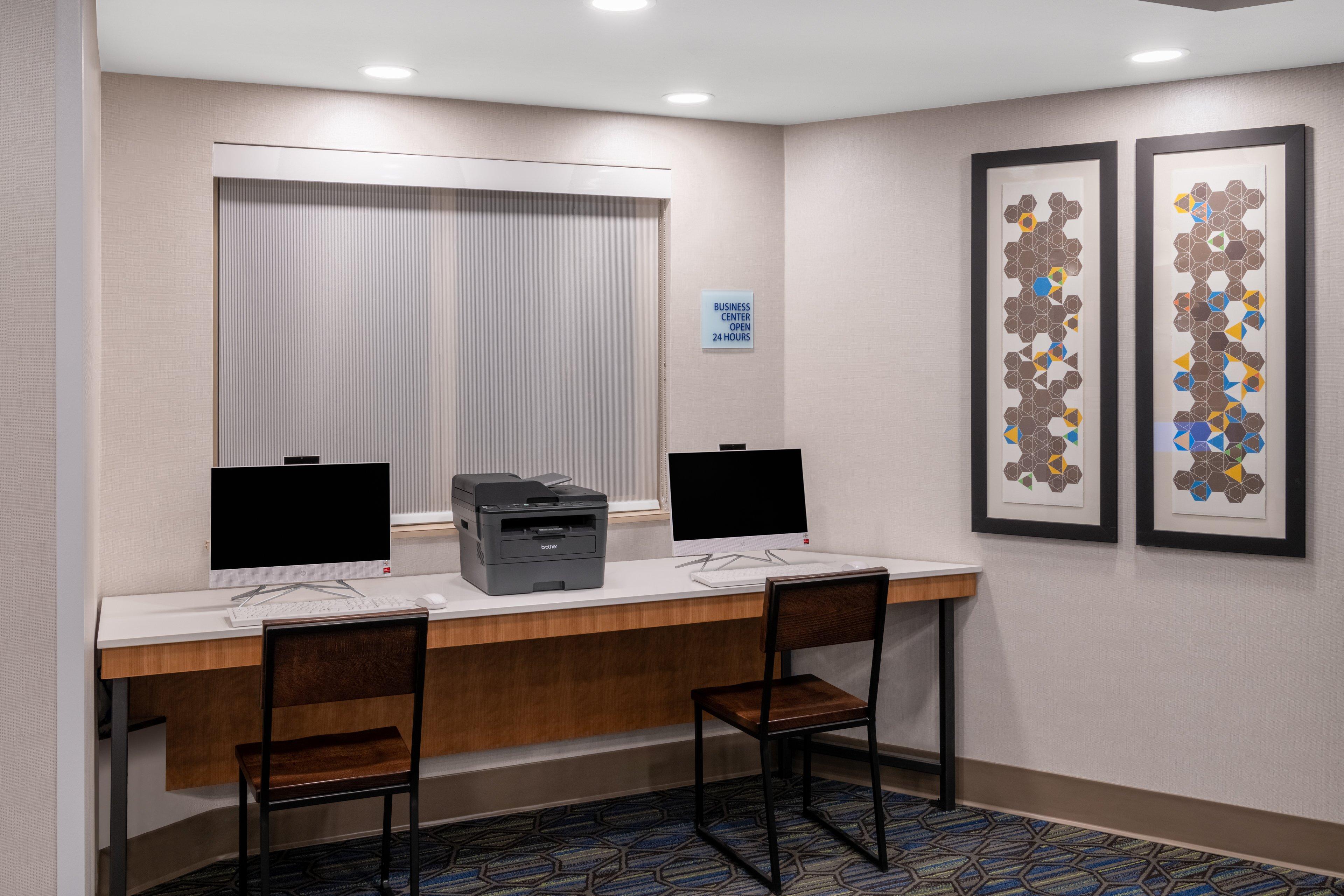Holiday Inn Express & Suites Colorado Springs-Airport By Ihg Exterior foto