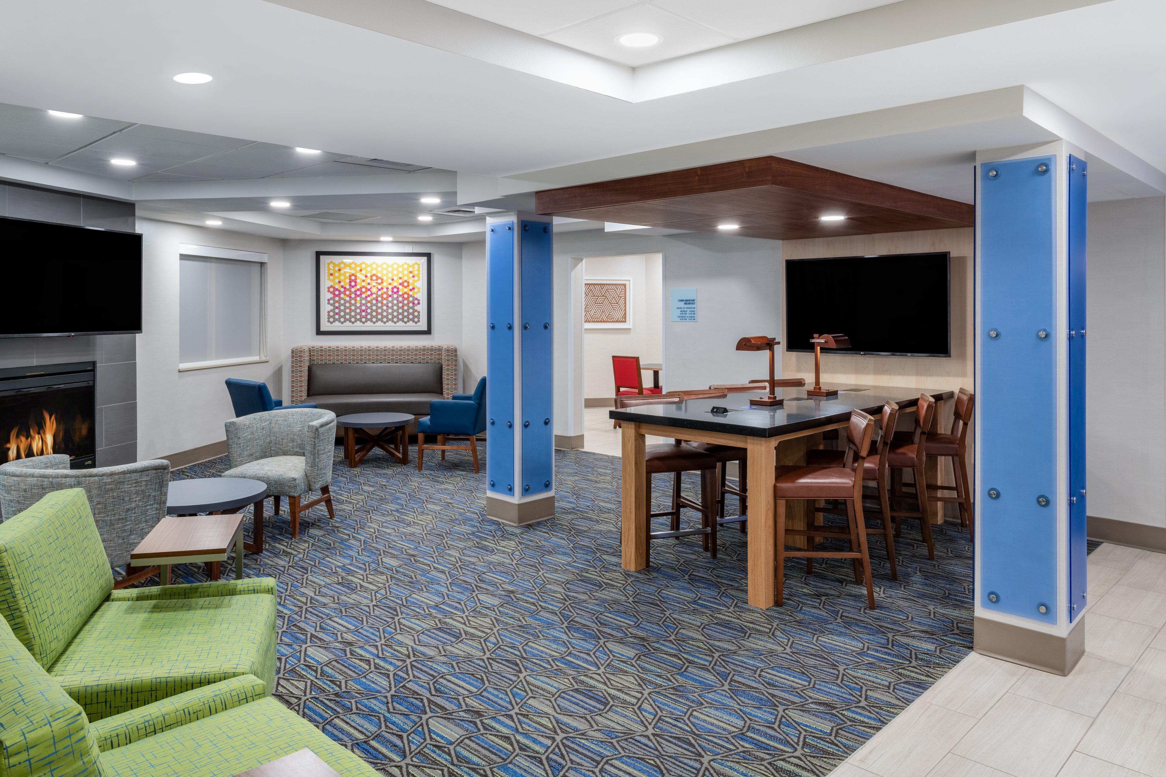Holiday Inn Express & Suites Colorado Springs-Airport By Ihg Exterior foto